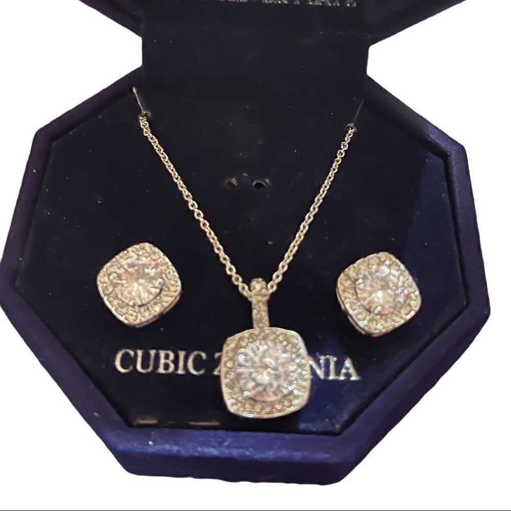 Silver Plate Cubic Zirconia Square clear Necklace and Earring Set